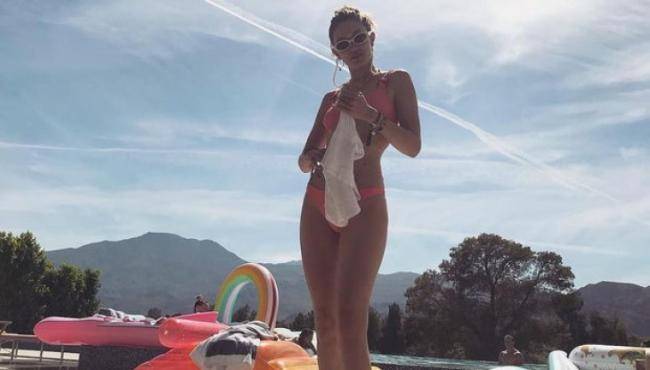 Məşhur modelin paylaşımı üç milyondan artıq bəyənmə qazanıb