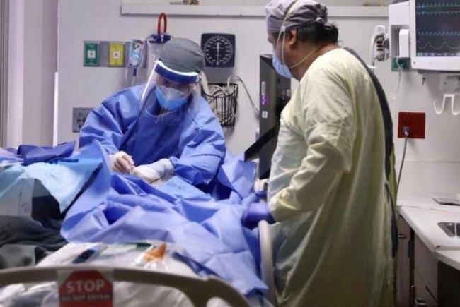 Koronavirus keçirən kişi vaksinasiyadan bir neçə saat sonra öldü