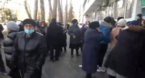 Mingəçevirdə etiraz aksiyası - Yüzlərlə insan toplaşdı -
