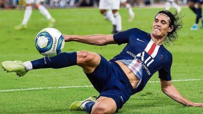 Türkiyə klubu Kavanini transfer edir