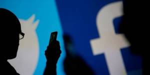 Tramp “Facebook” və “Twitter”i külli miqdarda zərərə uğratdı Xəbər şəkili