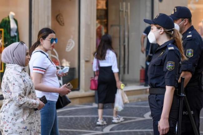 Bakıda polis karantin rejimini pozanları cərimələyir