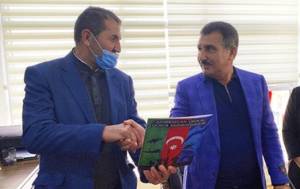 Suqovuşanda Azərbaycan bayrağını qaldıran əsgərə ev verildi Xəbər şəkili