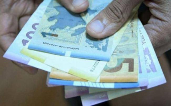 Azərbaycan əhalisi pullarını əsasən bu məhsullara xərcləyib