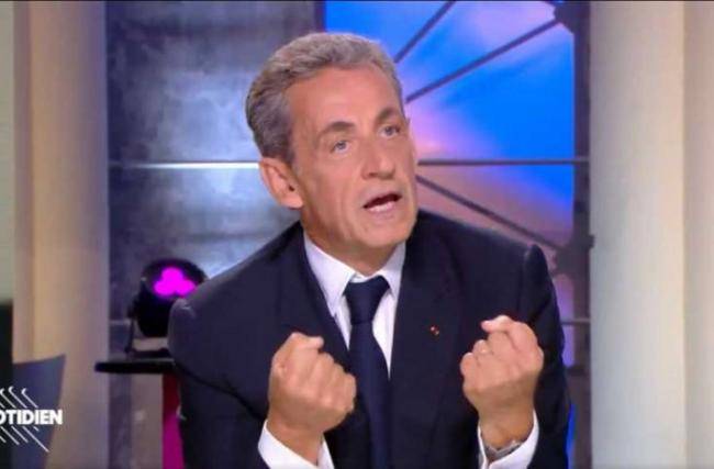 Nikolya Sarkozi 3 il müddətinə azadlıqdan məhrum edildi