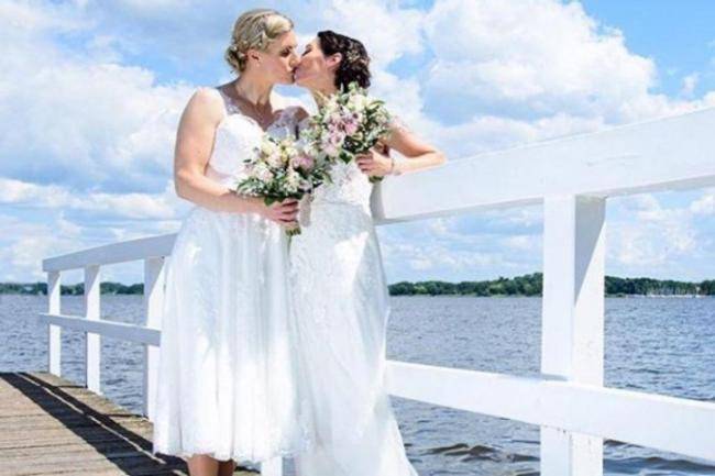 Azərbaycan çempionatının mükafatçısı həmcinsi ilə evləndi