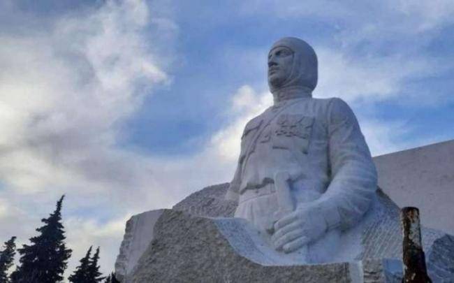 Ermənilər Xocavənddə Qaregin Njdeyə qoyduqları heykəli götürməyə