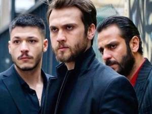 Məşhur aktyor "Çukur"a qayıdır -