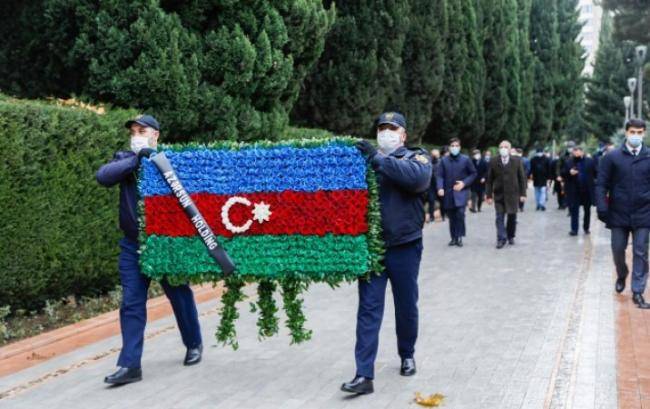 “Azərsun Holdinq” Heydər Əliyevin xatirəsini yad etdi -