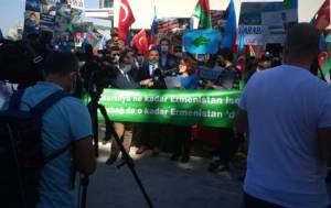 Ankarada Fransa səfirliyinin qarşısında aksiya ke&ccedil;irildi - Xəbər şəkili