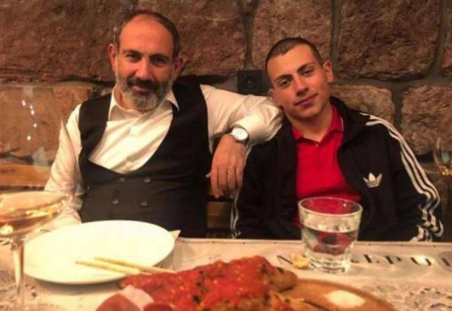 Paşinyanın oğlunun bu rəqsi etirazlara səbəb oldu -