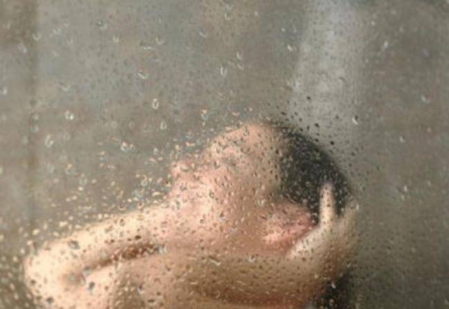 Bu xəstəliyi olanlara isti su ilə çimmək olmaz -