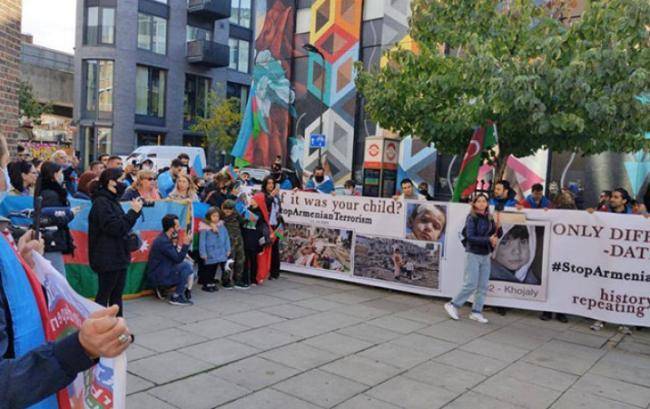 Londonda erməni terroruna qarşı aksiya keçirildi -