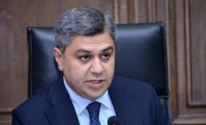 “Siyasi böhran ölkə dağılanadək davam edəcək” -