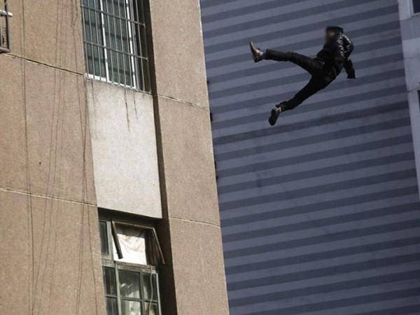 Restoranda reydi zamanı m&uuml;ştəridən g&ouml;zlənilməz addım