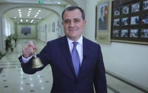 Ceyhun Bayramov “Son zəng”i çaldı
