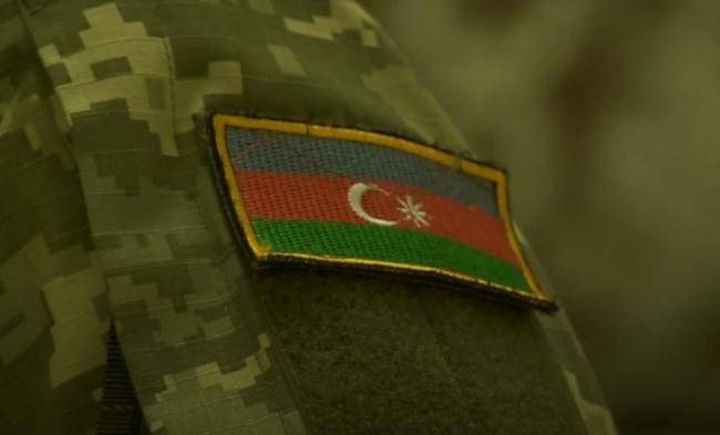 Qopan qolumu götürüb dedim ki,... -