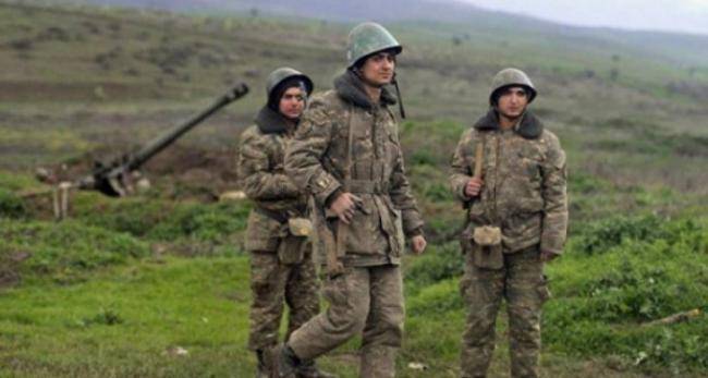 Erməni əsgərlər komandirləri tərəfindən güllələndi