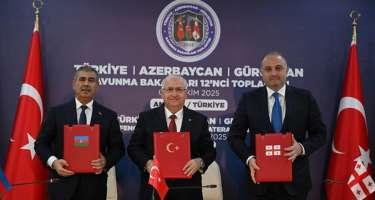 Müdafiə nazirlərinin görüşü keçirildi  Xəbər şəkili