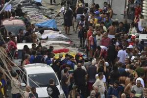 Braziliyada basqında həlak olanların qohumları etiraz aksiyası keçiriblər Xəbər şəkili