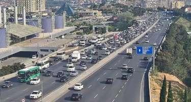 Sürücülərin nəzərinə!Hazırda yollarda sıxlıq var