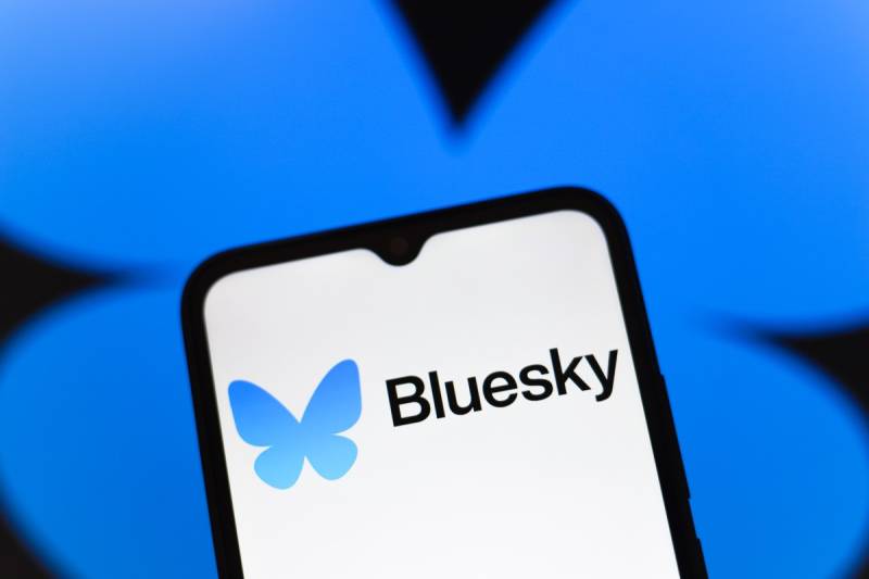 Bluesky 40 Milyon İstifadəçiyə Çatdı: Fərdiləşdirməni Yaxşılaşdıran "Bəyənməmə" Funksiyası Sınaqdan Keçirilir