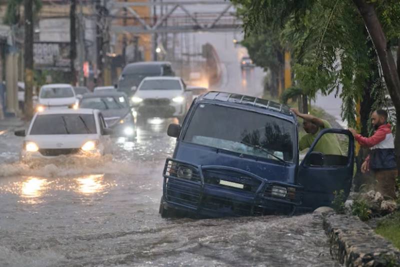 Yamaykada "Melissa" qasırğası 3 nəfərin ölümünə səbəb olub