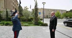 İlham Əliyev Gömrük Komitəsinin yeni binasının açılışını etdi - FOTO Xəbər şəkili