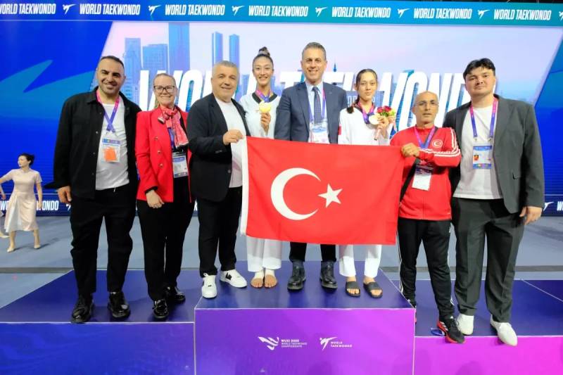 Taekvondo üzrə Dünya Çempionatı: Nafia Quş Aydın və Emine Göyebakandan Çində İki Qızıl Medal