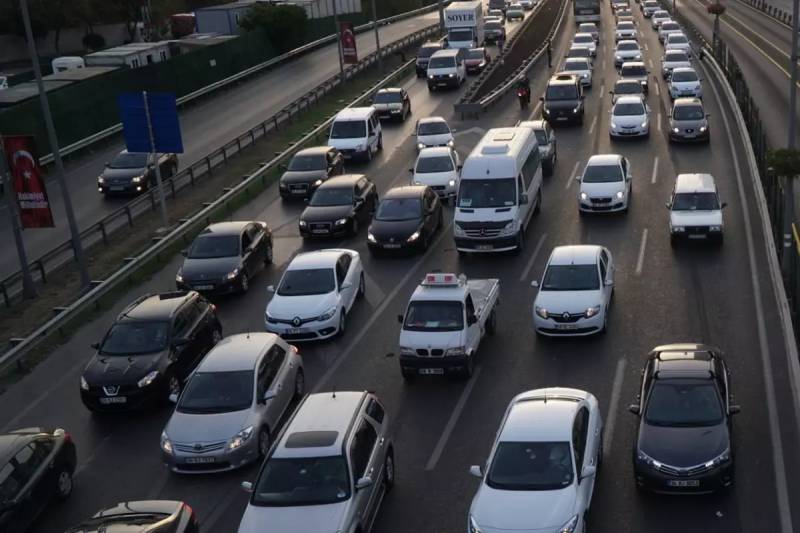 Brent Neftinə Fokus: Türkiyədə Benzinə Bu Gecə 1 Lirə 14 Quruş Zam Gəlir