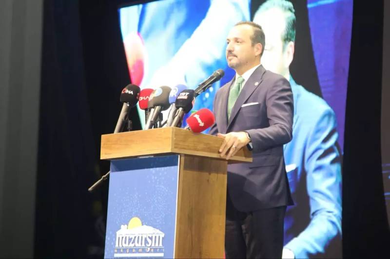 Elazığda keçirilən 28-ci Beynəlxalq Xəzər Şeir Axşamları - Bilal Erdoğan və Əziz Sancara mühüm mükafat verildi Xəbər şəkili