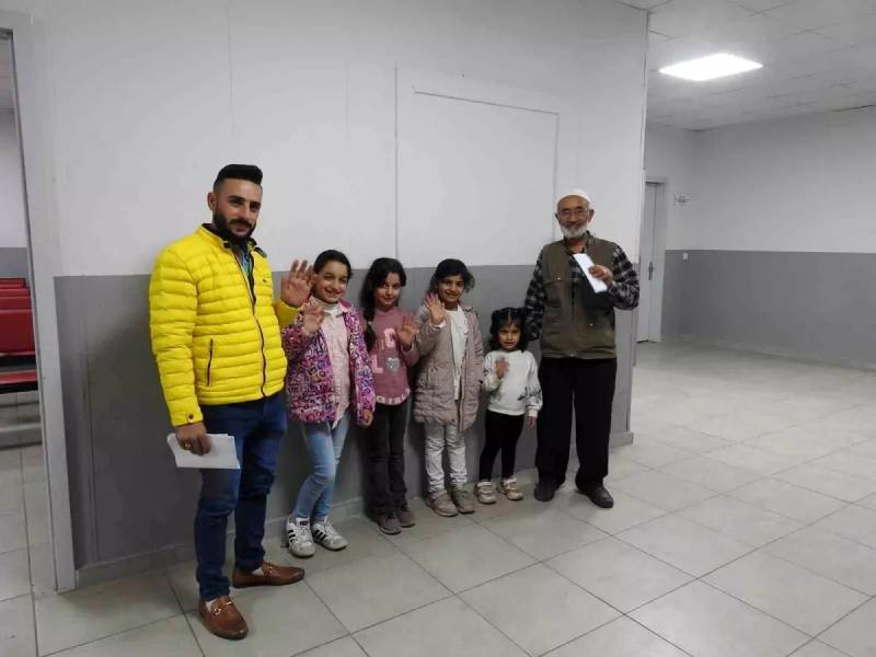 Əsəd Rejimi Bitdikdən Sonra Suriyalıların Türkiyədən Vətənə Qayıdışı Davam Edir