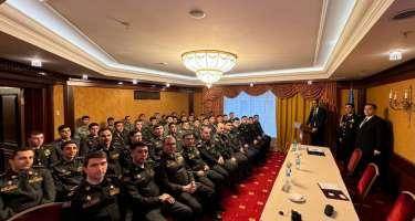 Rusiyada təhsil alan azərbaycanlı hərbi qulluqçularla görüş keçirildi