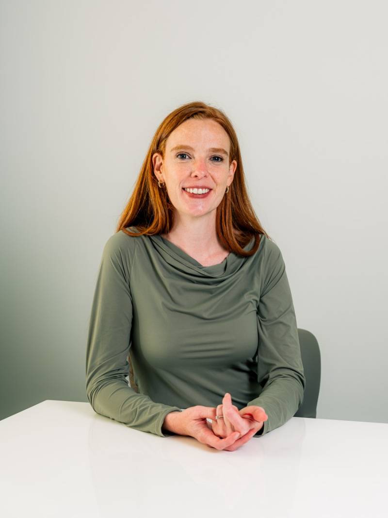 Cohere-nin Keçmiş AI Rəhbəri Sara Huker Niyə Nəhəng Modellərin Ölçülməsi Yarışına Qarşı Çıxır?