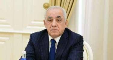 Əli Əsədov maaşlarla bağlı qərar imzaladı