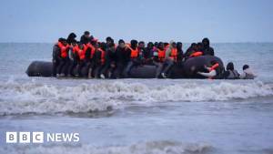 Sığınacaq Axtaranlar Hərbi Bazalara Köçürülür: Starmer Otel Xərclərinə Son Qoyulmasını Tələb Edir Xəbər şəkili