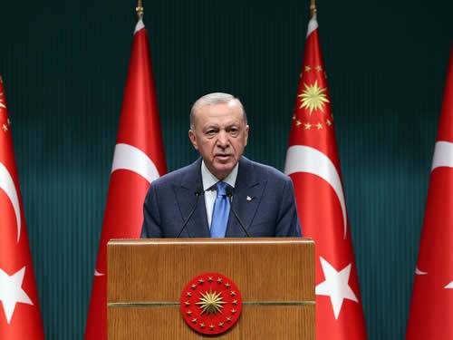 Ərdoğan Azərbaycanı Müstəqilliyin Bərpası Günü münasibətilə təbrik edib