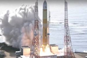 Yaponiya BKS üçün yük gəmisi daşıyan raketi uğurla orbitə çıxarıb Xəbər şəkili