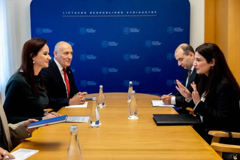 Litva Baş Naziri Türkiyə Səfiri ilə Görüşdü: Müdafiə Sənayesi və Strateji Əməkdaşlıq Potensialı