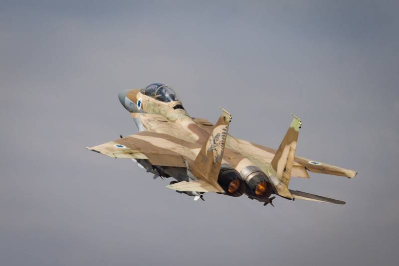 İsrail Qəzzaya hava hücumu edib