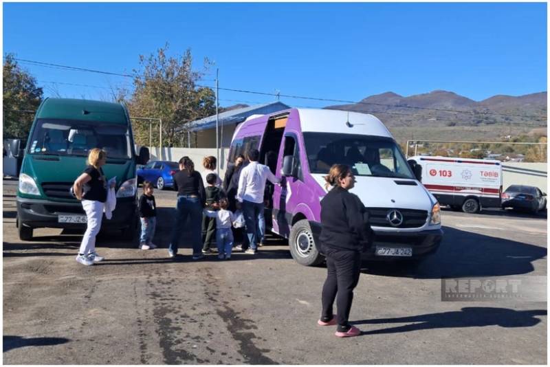 Növbəti köç karvanı Qırmızı Bazar qəsəbəsinə çatıb, açarlar təqdim edilib - YENİLƏNİB