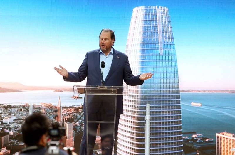 Trampın San-Fransiskoya Qoşun Göndərmə Qərarından Geri Çəkilməsi: Benioff və Huangın Rəhbər Rolu