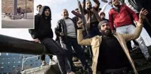 Suriyada Rejim Düşdü, Müxaliflər Bayraqlarını Dalğalandırdı Xəbər şəkili