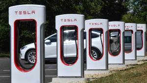 Tesla Türkiyədə Şarj Şəbəkəsini Genişləndirir: 4 Yeni Supercharger Stansiyası Açılacaq Xəbər şəkili