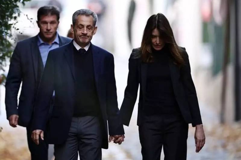 Fransanın Keçmiş Prezidenti Nikola Sarkozi Həbsə Girdi: Məşhur "Çaqqal Karlos" ilə Eyni Həbsxanada Yatacaq