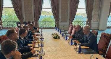 Medinski İstanbul görüşündən danışdı