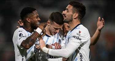 “Fənərbaxça” qələbə qazandı