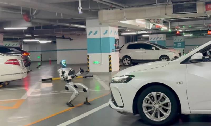 Unitree G1 Humanoid Robotu 1.4 Tonluq Avtomobili Necə Çəkdi: BAAI Sınağı