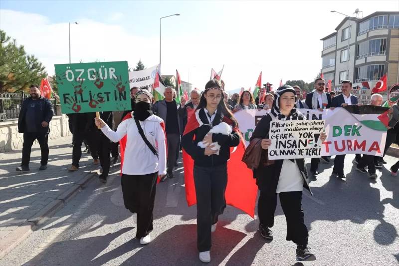 Nevşəhərin Ürgüp Bölgəsində Qəzzaya Dəstək Aksiyası: Beynəlxalq Hərəkət Tələbi
