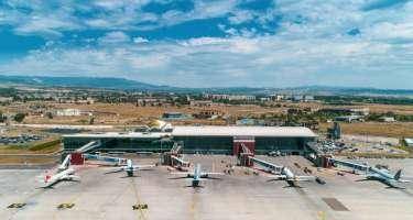 Tbilisidə yeni beynəlxalq aeroportun inşası təxirə salındı